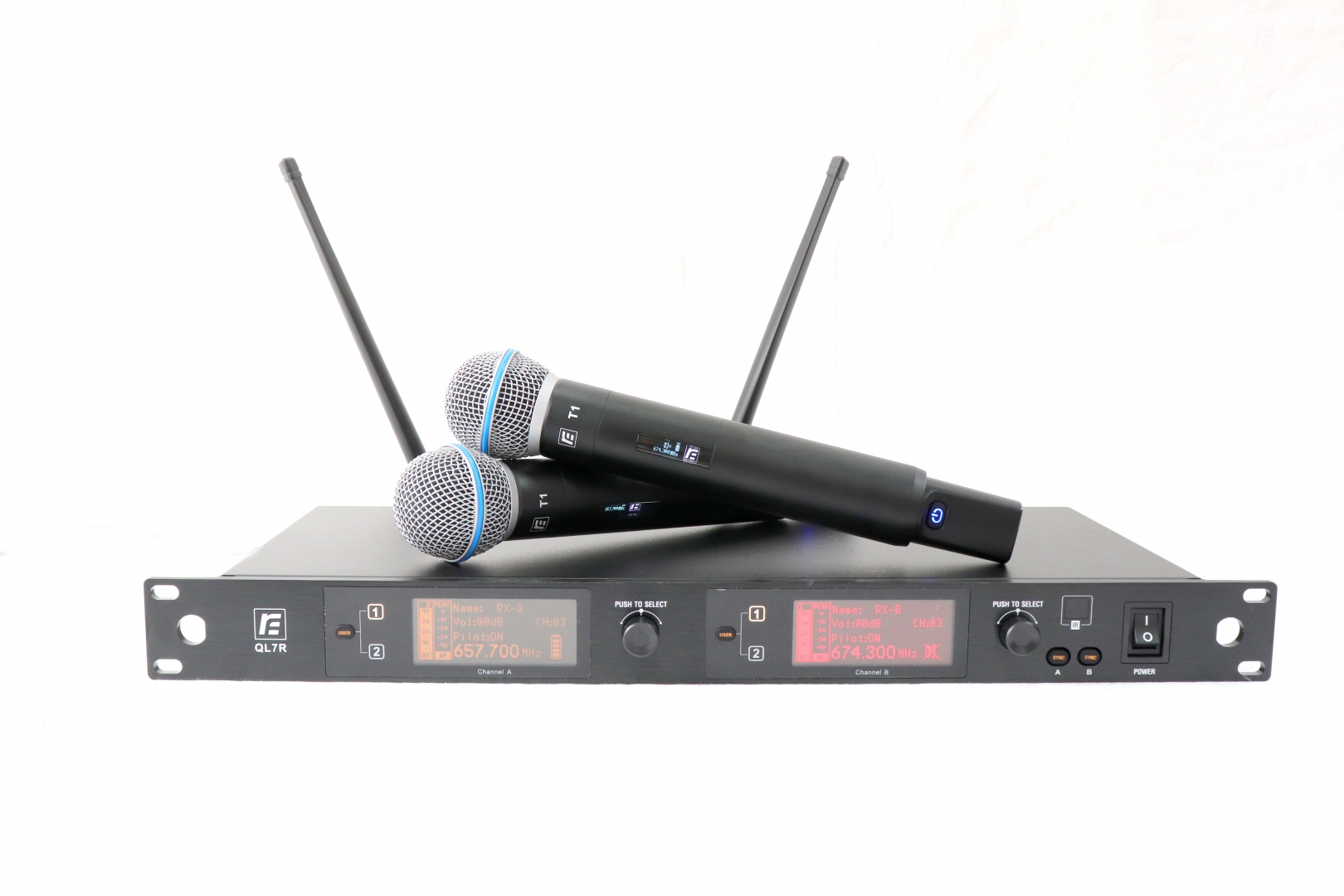 RFIntell QL7R/T1-A 651,800-683,400 МГц 2-канальная радиосистема с 2-мя ручными микрофонами в Анжеро-Судженске